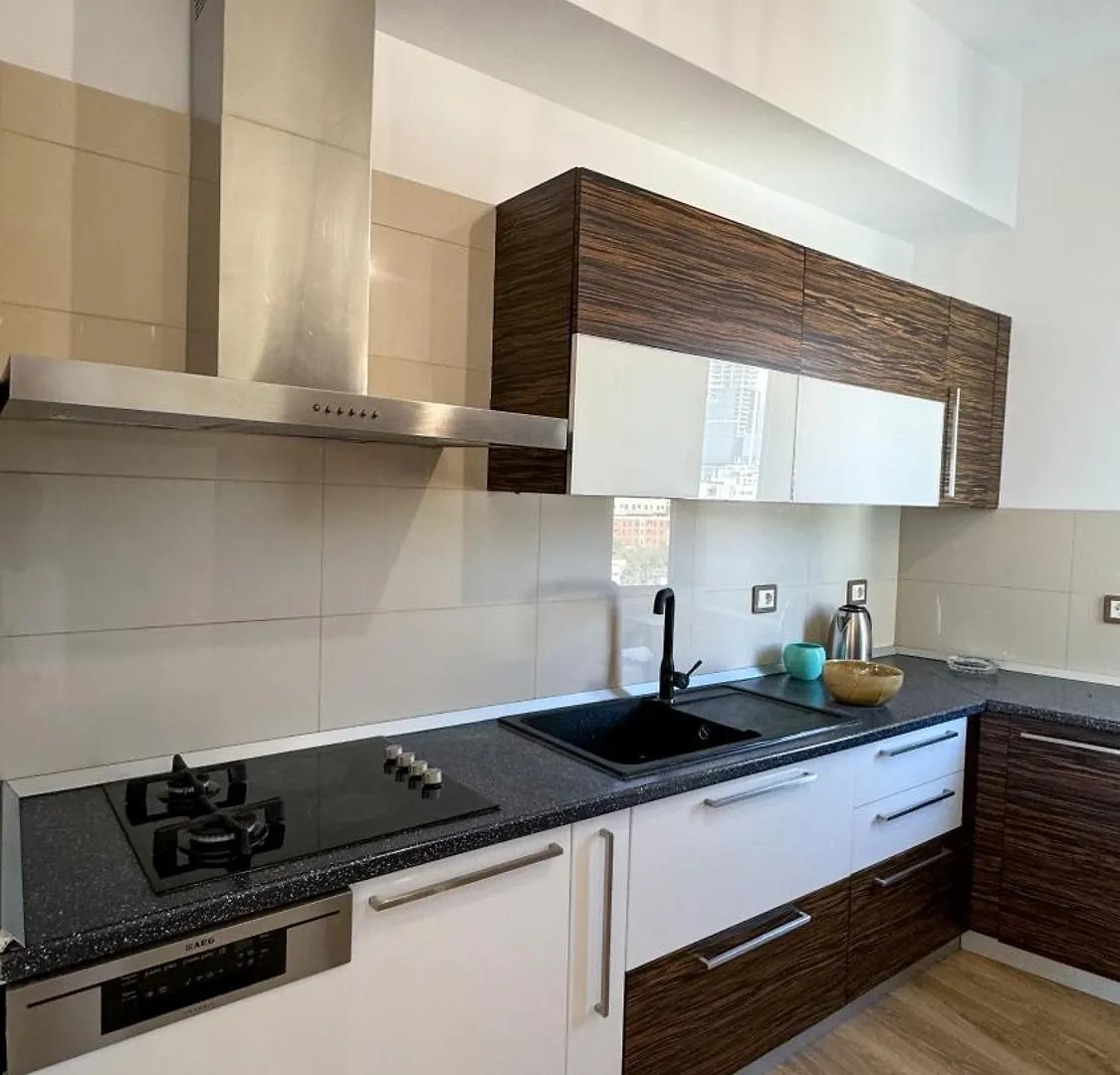 Urban Serenity City Skyline Premium - Blloku Tirana